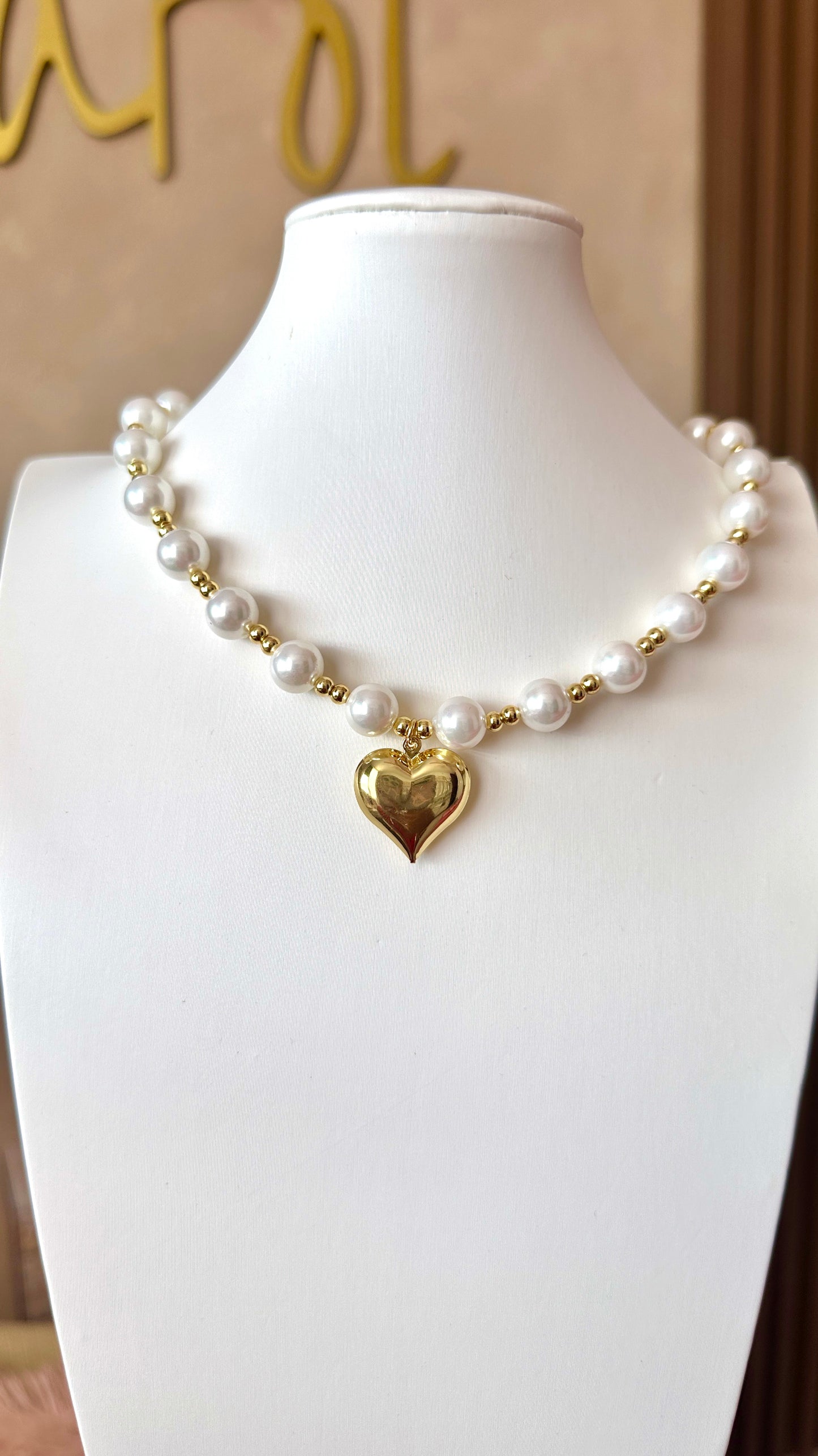 One Heart Necklace