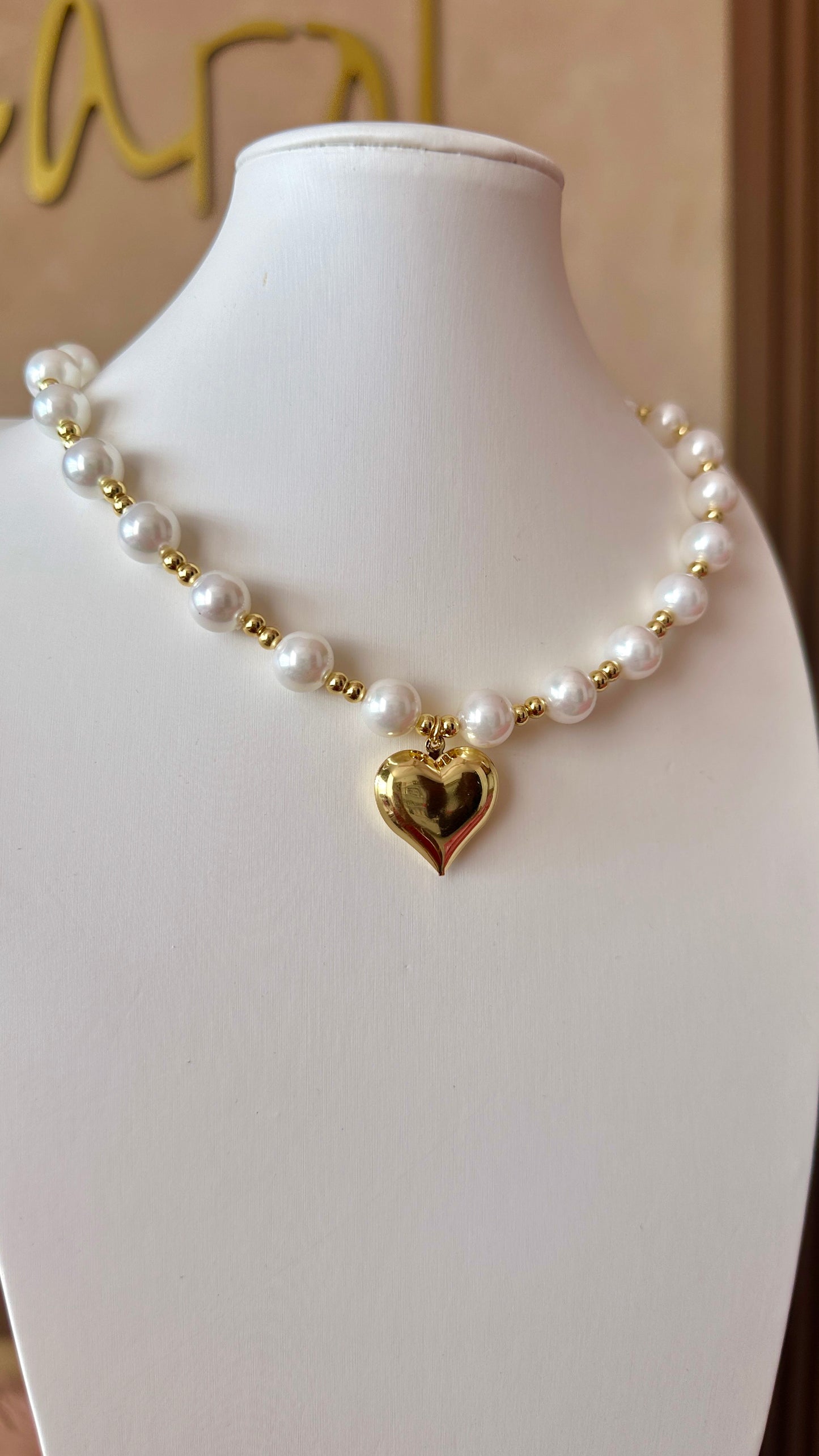 One Heart Necklace